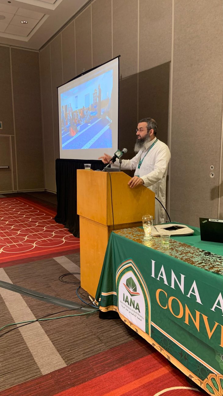 Michael Abraham presenting at a convention